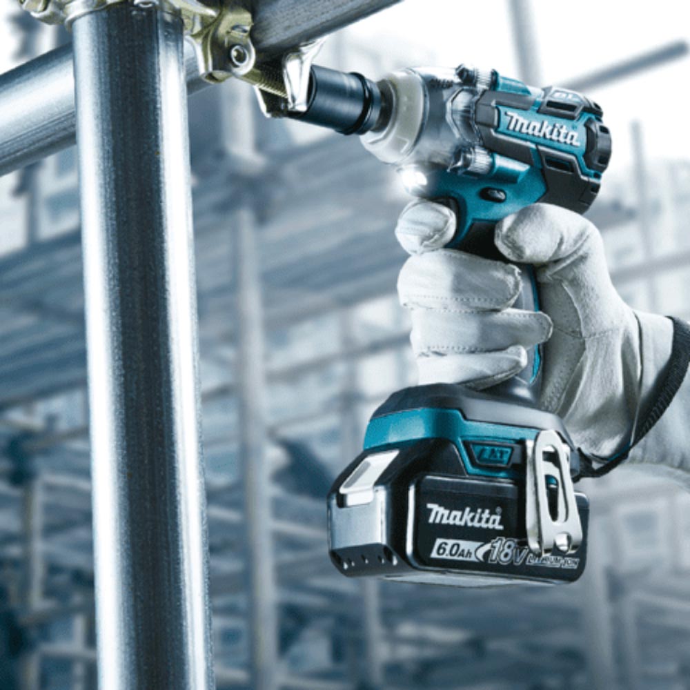 【日本新作】★makita 14.4V充電式 アングル インパクトレンチ TL062DZ 本体のみ　　ITB7C37H9KBQ 本体